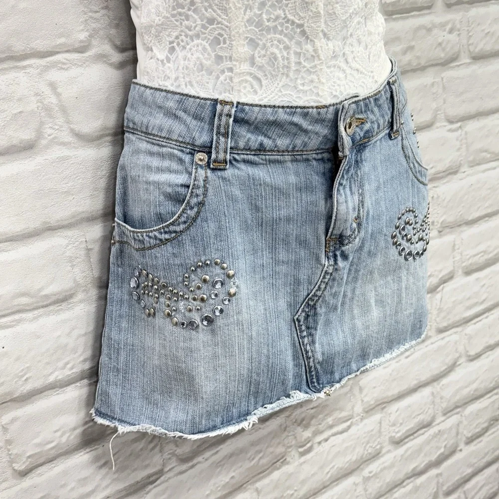 Vintage Y2K Jordache Low Rise Micro Mini‎ Denim Skirt 7/8 Embellished Light Wash